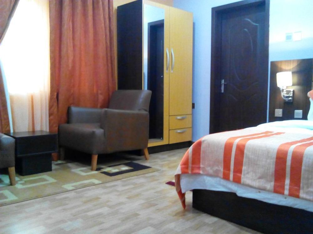 Downtown Royal Hotel Ikeja Eksteriør billede