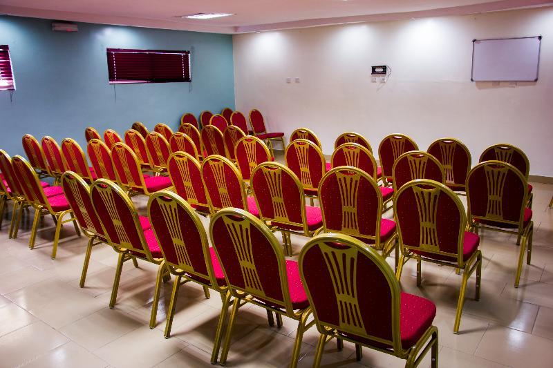Downtown Royal Hotel Ikeja Eksteriør billede