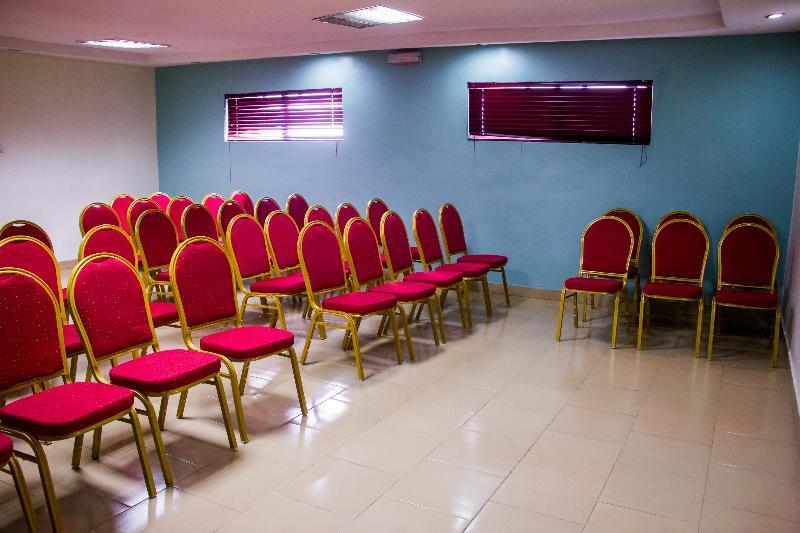 Downtown Royal Hotel Ikeja Eksteriør billede