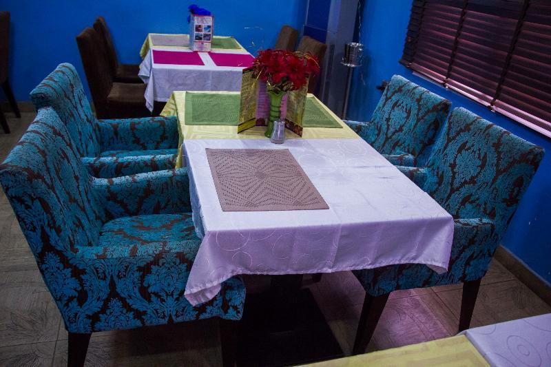 Downtown Royal Hotel Ikeja Eksteriør billede