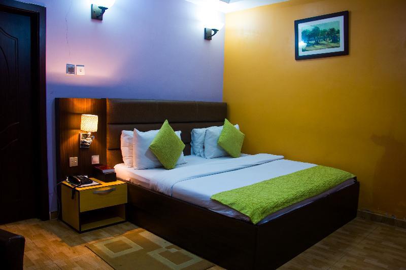 Downtown Royal Hotel Ikeja Eksteriør billede