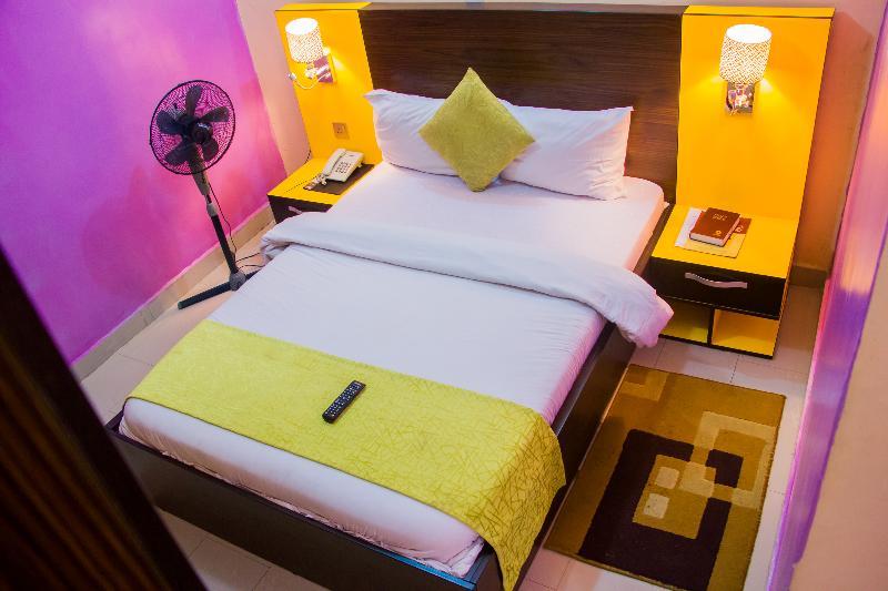 Downtown Royal Hotel Ikeja Eksteriør billede